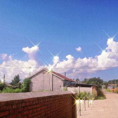 快手绩后跌逾13% 创近11个月来最大单日跌幅 多家机构下调目标价
